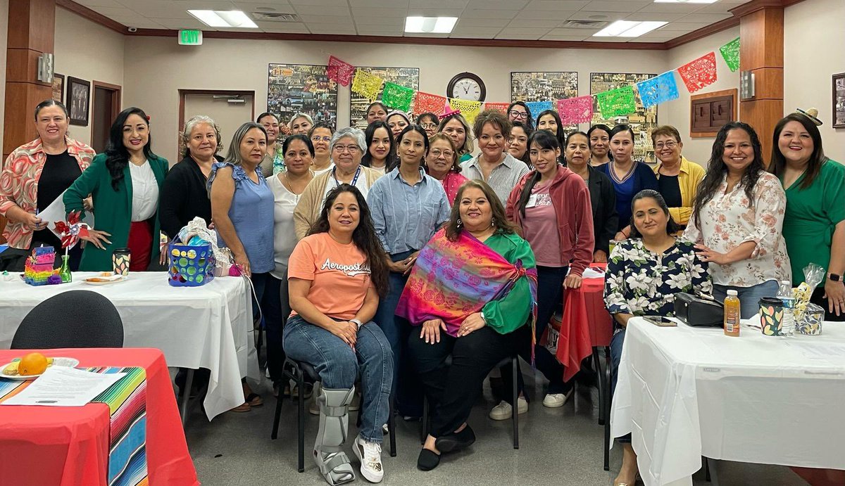 LFCISDFamEngage's tweet image. Thank you Mrs. Patricia Valenzuela for a moving and inspirational parent presentation this morning. @LosFresnosCISD @jmcdonough33 #PositiveMindset #onecommunity