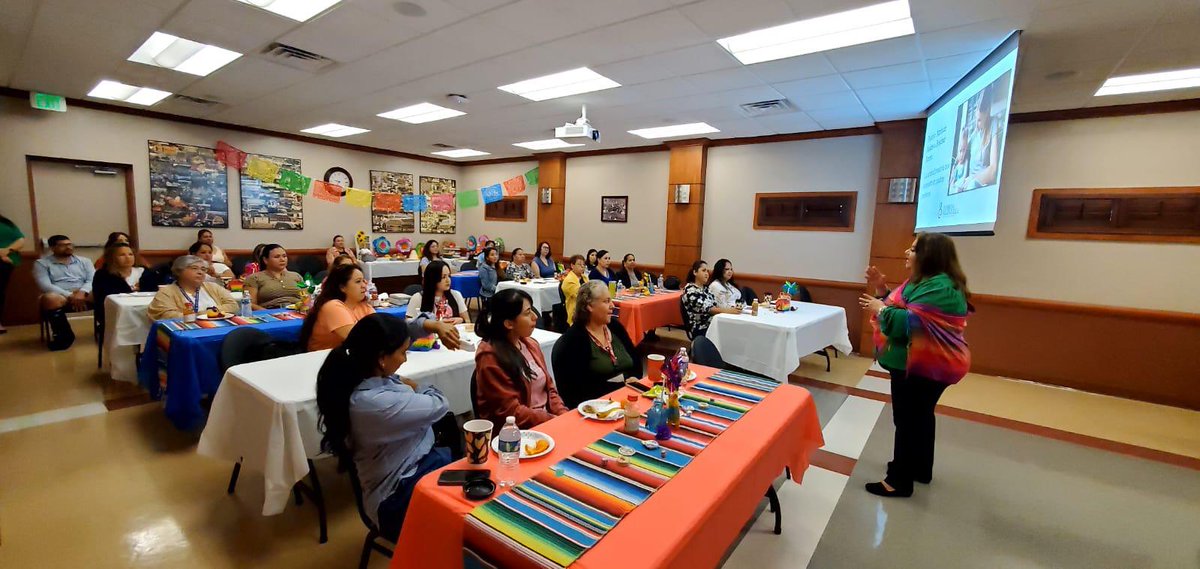 LFCISDFamEngage's tweet image. Thank you Mrs. Patricia Valenzuela for a moving and inspirational parent presentation this morning. @LosFresnosCISD @jmcdonough33 #PositiveMindset #onecommunity