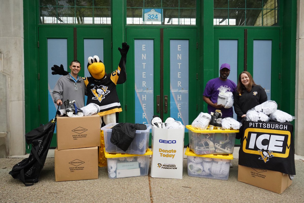 IcePittsburgh's tweet image. In partnership with the @penguins and GEICO, we were the recipients of more than 100 pieces of hockey equipment that will benefit our program for the 2025-26 season an
Thank you to both the Penguins and GEICO for contributing to our goal of making hockey more accessible for all!