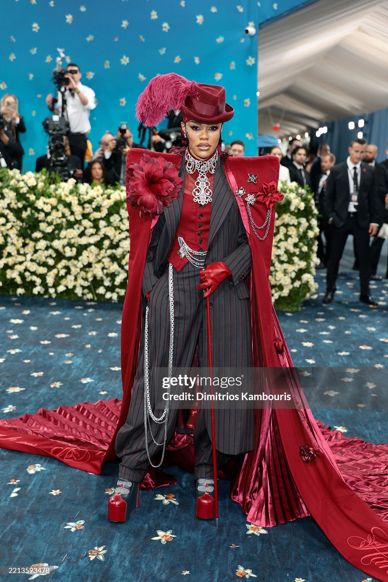 We are starting off strong #MetGala2025 #MetGala