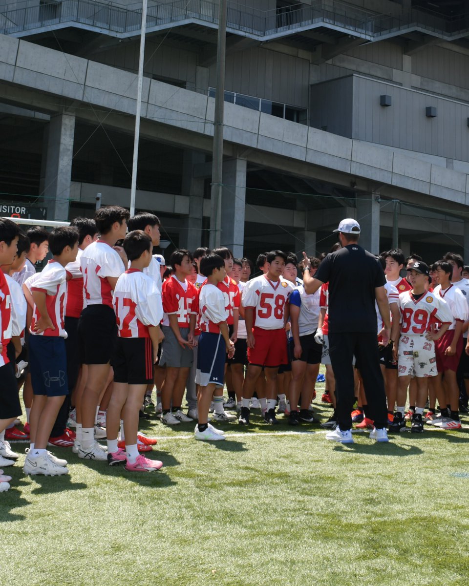Football is a universal language 🏈🌍 IMG Academy coaches and student-athletes led clinics in Japan, working side-by-side with local players and coaches to share techniques, elevate skills, and build lasting connections.