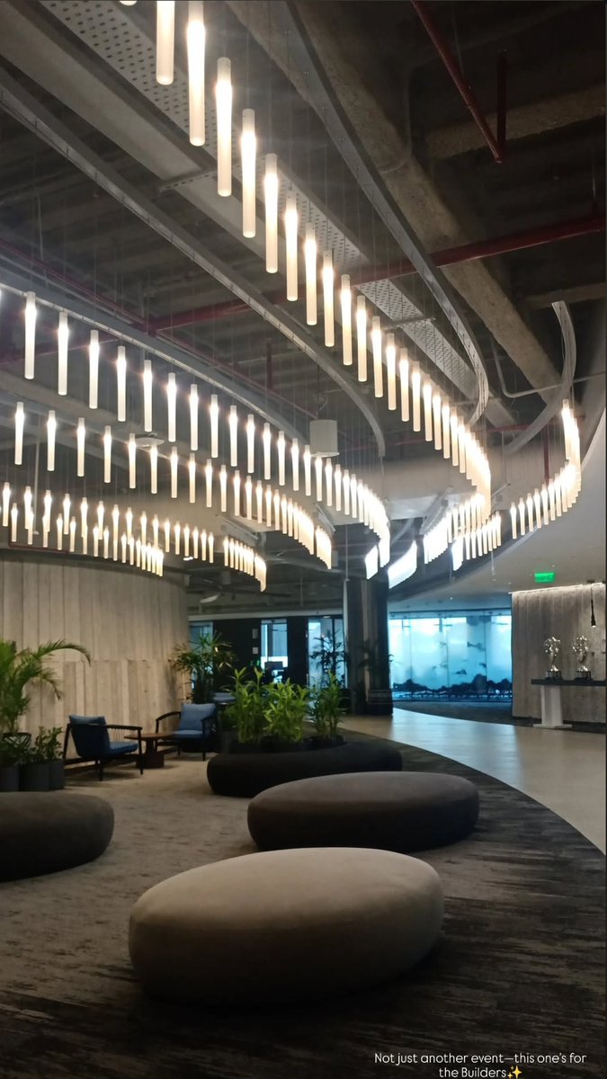 AnshulBuildss's tweet photo. ⚡Hosted the BuildIt Tour by #HackwithIndia at @Microsoft Office  Gurgaon was more than just an event — it was where inspiration met innovation. 💥
From #GATE insights by #PhysicsWallah to Web3 by @ton_blockchain startups vs jobs, &amp; @Logitech 's tech magic — every moment was 🔥 https://t.co/eAjoQFdwFt