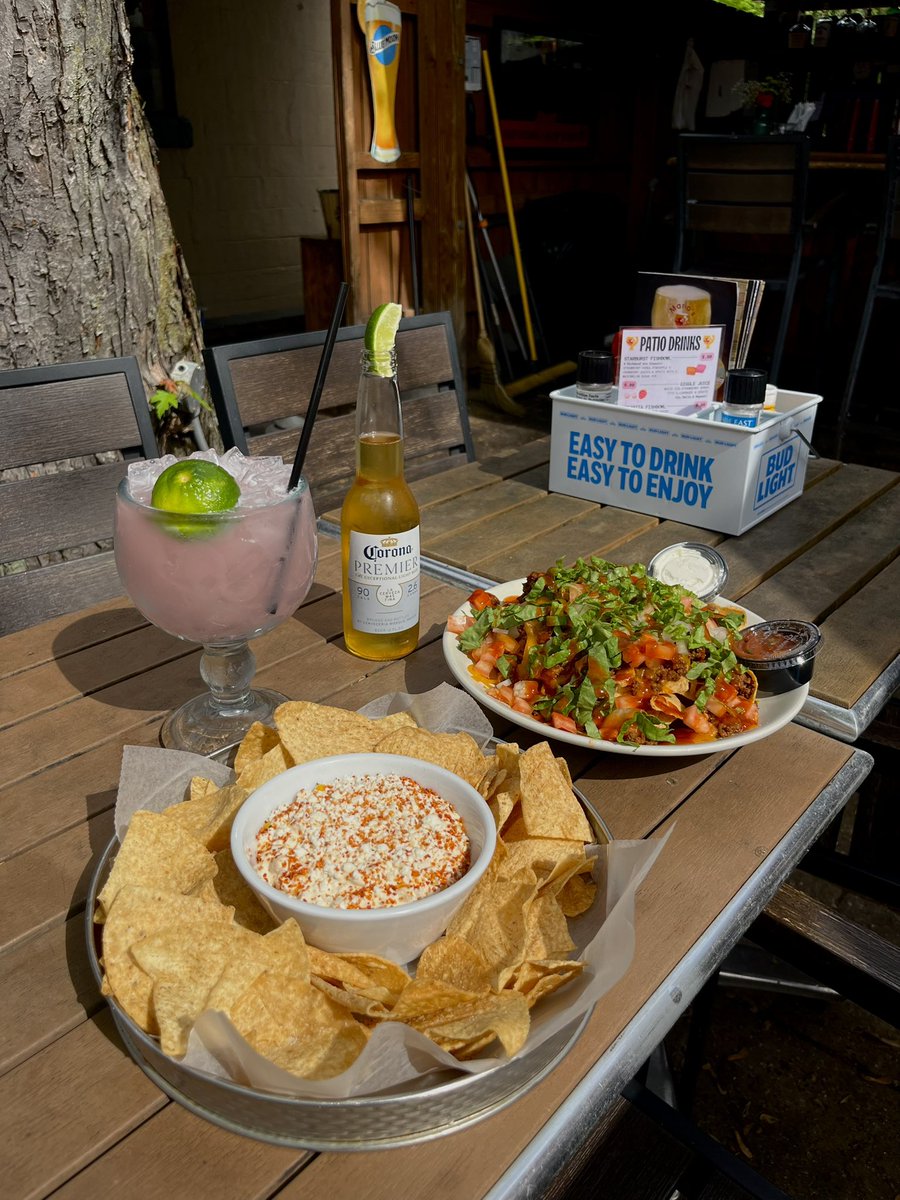 Happy Cinco de Mayo! 💀💐💃

TODAY’S SPECIALS 

Taco Salad w/ Seasoned Taco Beef &amp; Tortilla Chips 🌮

Mexican Street Corn Dip w/ Tortilla Chips 🌽

Prickly Pear Coconut Margarita 🍹

Come see us! Let’s drink some fishbowls 🍻