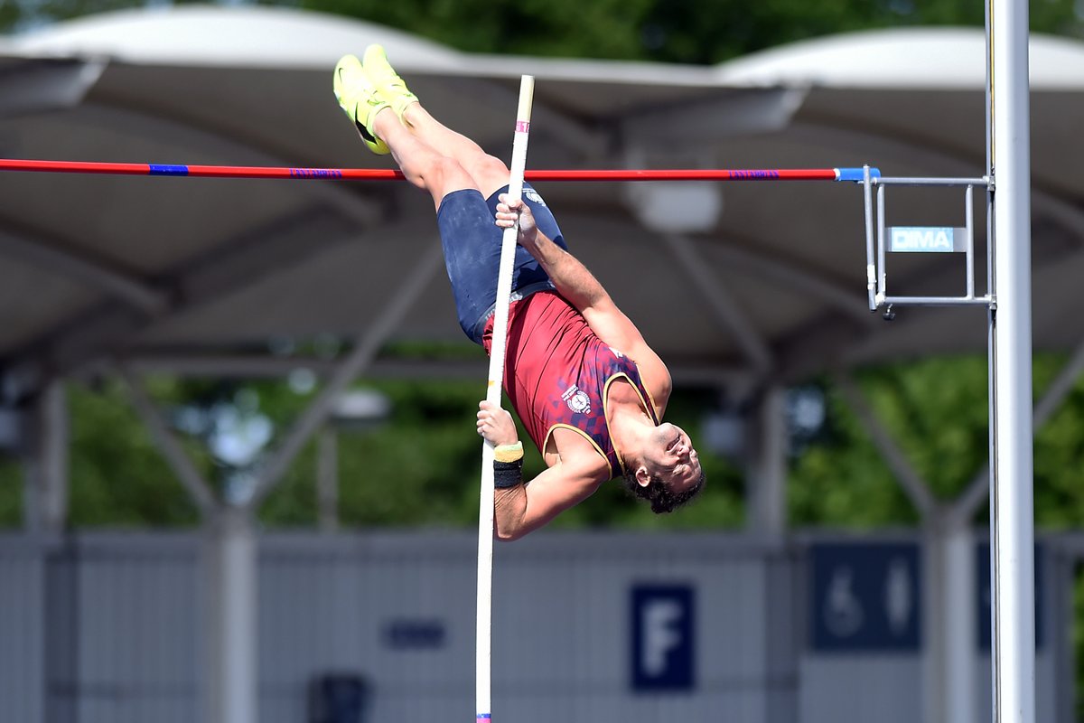 Carl Robertson tweet media