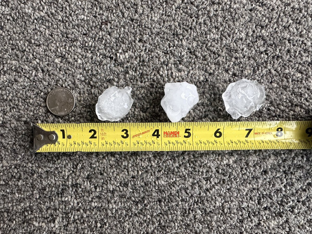alisa417's tweet photo. @NWSMelbourne at Villages of Longwood right behind Lawnwood Stadium in Ft. Pierce #hail https://t.co/Q9dnoRAxGt