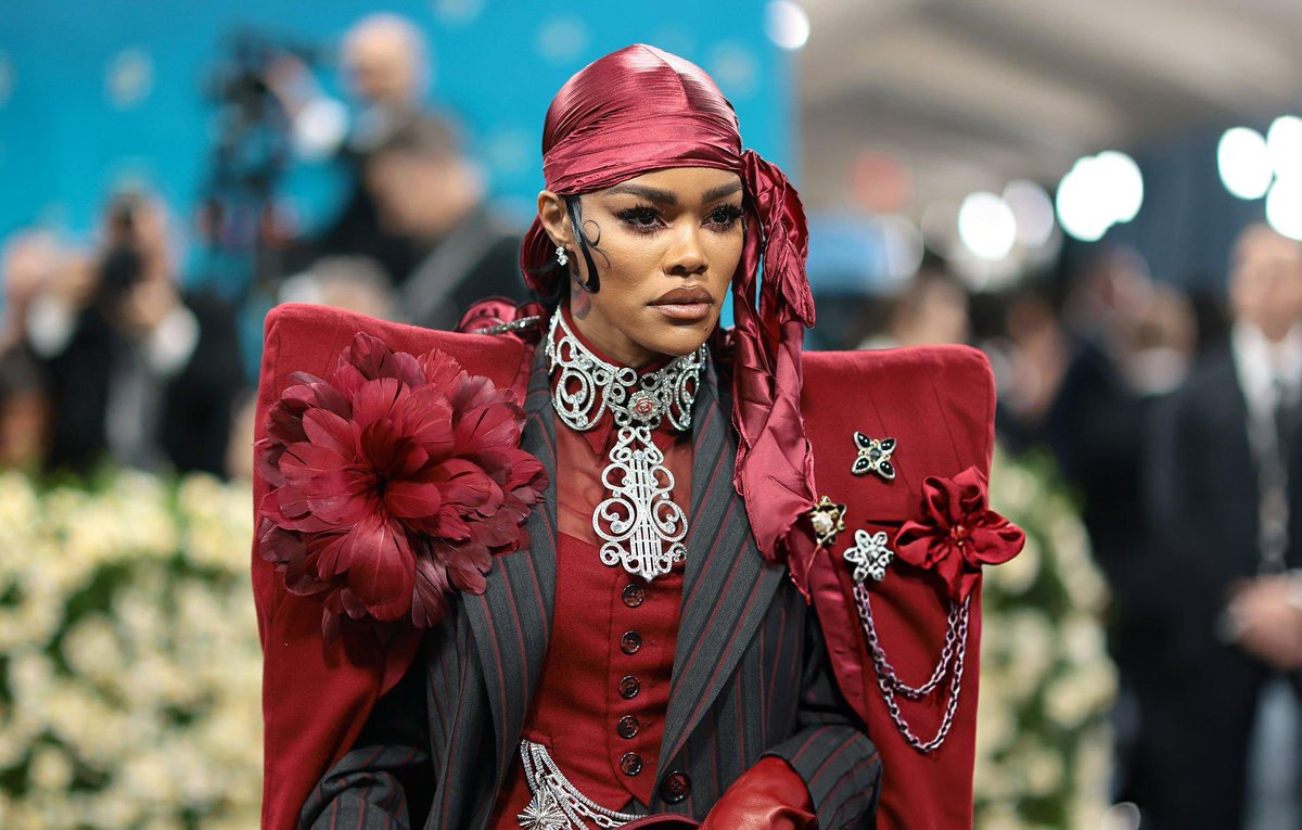 SinnamonCouture's tweet image. I CAN NOT BREATHE 😮‍💨😮‍💨Teyana Taylor #Dapper #Dandy #BlackFashion “Superfine: Tailoring Black Style.”