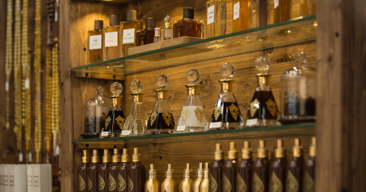 FSKuwait's tweet image. Step into tradition at Souk Al-Mubarakiya and discover authentic treasures, local flavors, and the vibrant heart of Kuwait City.
#TravelTuesday #FSKuwait #FSTakeYourTime