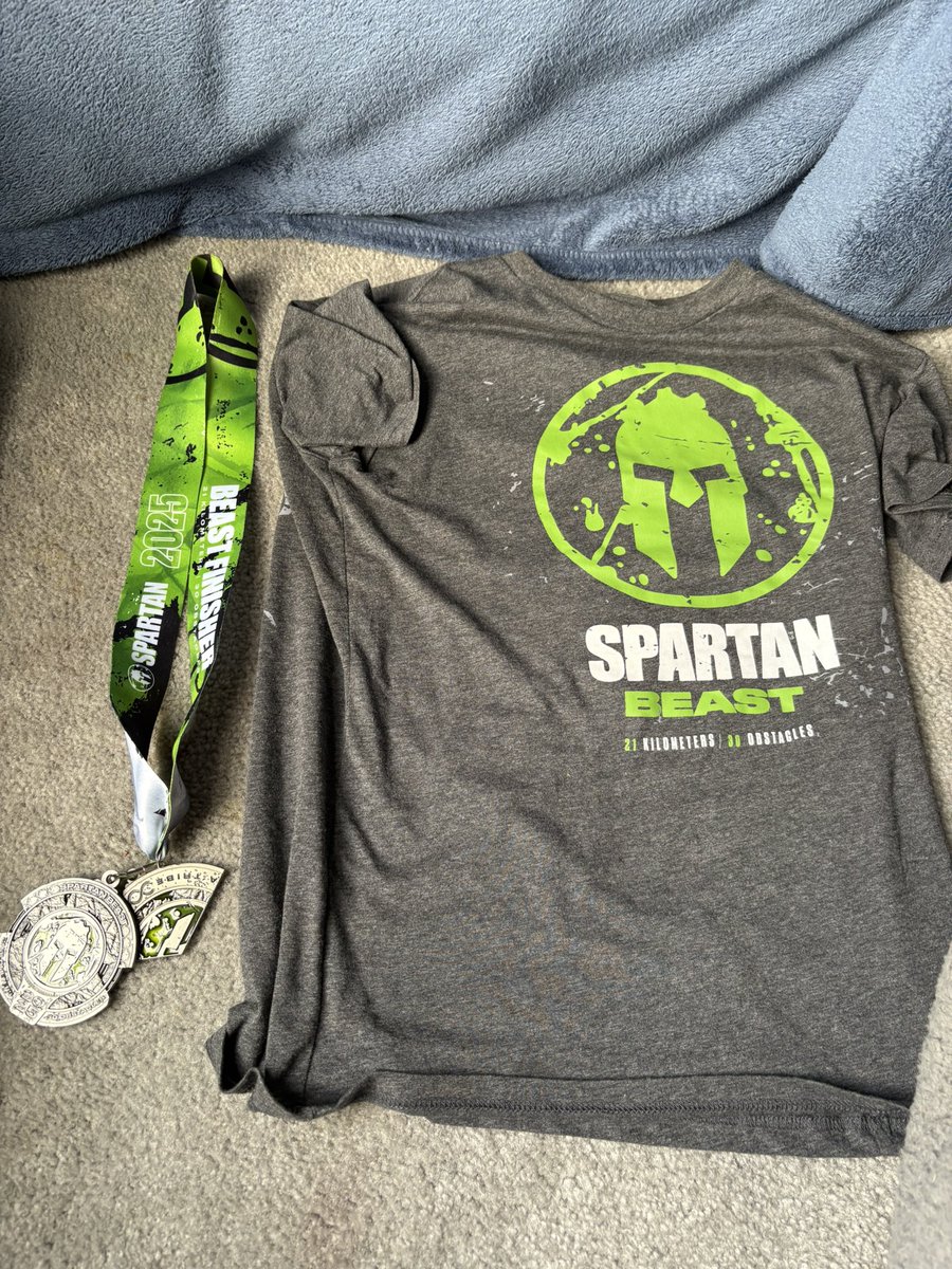 XAVIERJOEYJOE's tweet image. Medal 🏅 Monday 
#medalmonday 

We finished some started and didn’t, so shout to everyone who was out on Saturday or Sunday crushing it.
Here is my contribution 50-54 year old Heat. The  rook has to get grittier 😀
#gritarmy  #caterpy #vjshoes #surphyto
#altred #gu #spartanrace