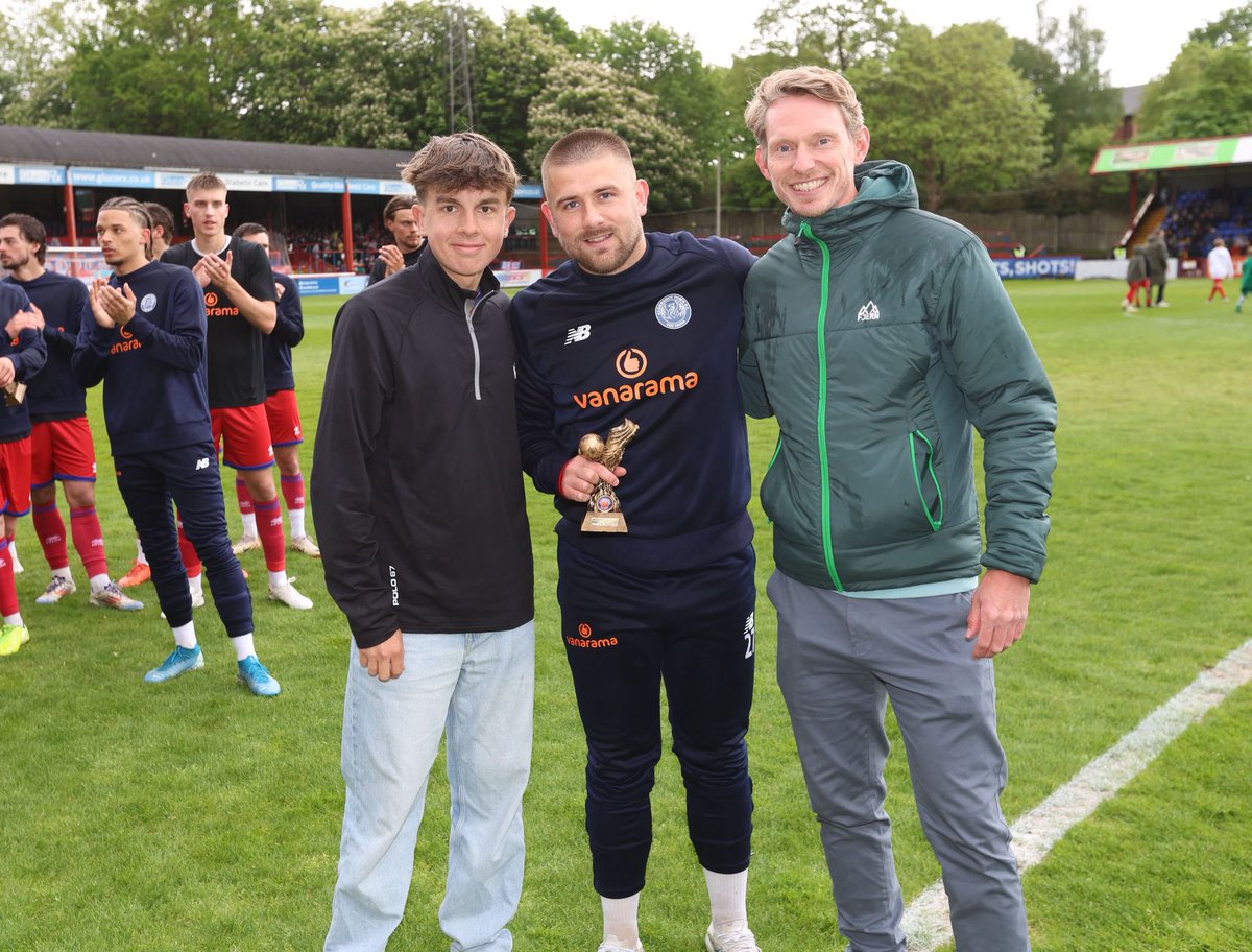 Player of the season😍 as someone who knows far to well about the ups and downs of this game a few years ago I told myself I was only gonna continue playing to enjoy and I can honestly say I’ve done that!❤️ THANKYOU SHOTS⚽️