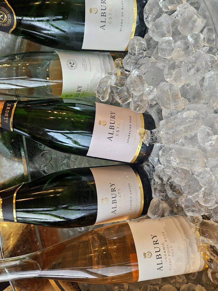 One of my favourite days on the Surrey Hills wine calendar: @alburyvineyard's Silent Pool Rosé release day. 🥂🌸

Did you know Albury's flagship wine was served on the Royal Barge to celebrate the Queen's Diamond Jubilee? 🍾🥳🇬🇧