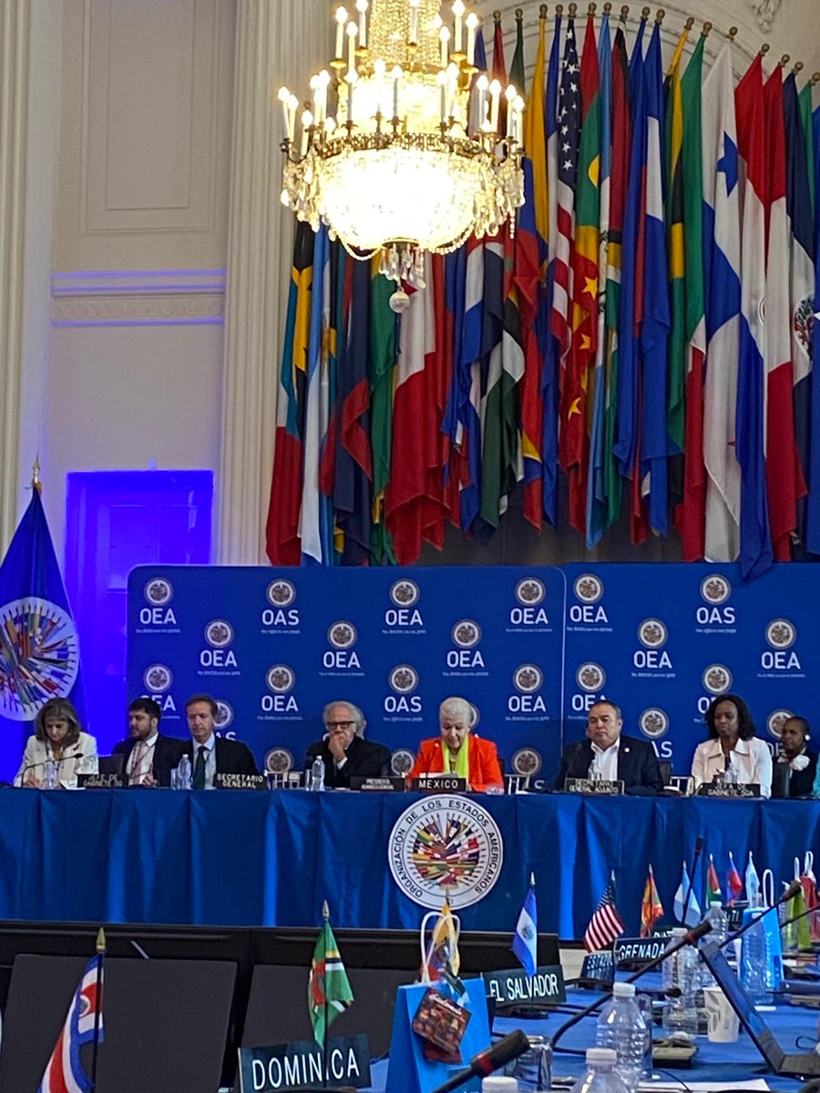 Canadá en la OEA tweet media