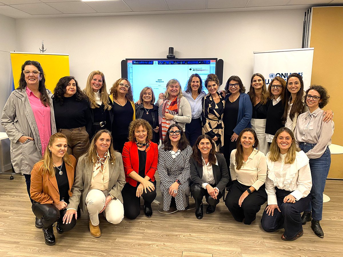 ONU Mujeres Argentina (@onumujeresarg) on Twitter photo Diálogo de <a href="/ONUMujeresArg/">ONU Mujeres Argentina</a> <a href="/mnvonumujeres/">María Noel Vaeza</a> <a href="/UNFPAargentina/">UNFPA Argentina</a> con los mecanismos subnacionales de Argentina para el avance de los derechos de las mujeres con el fin de reforzar alianzas conjuntas y apoyar el fortalecimiento institucional de las áreas provinciales y municipales. Diálogo de <a href="/ONUMujeresArg/">ONU Mujeres Argentina</a> <a href="/mnvonumujeres/">María Noel Vaeza</a> <a href="/UNFPAargentina/">UNFPA Argentina</a> con los mecanismos subnacionales de Argentina para el avance de los derechos de las mujeres con el fin de reforzar alianzas conjuntas y apoyar el fortalecimiento institucional de las áreas provinciales y municipales.