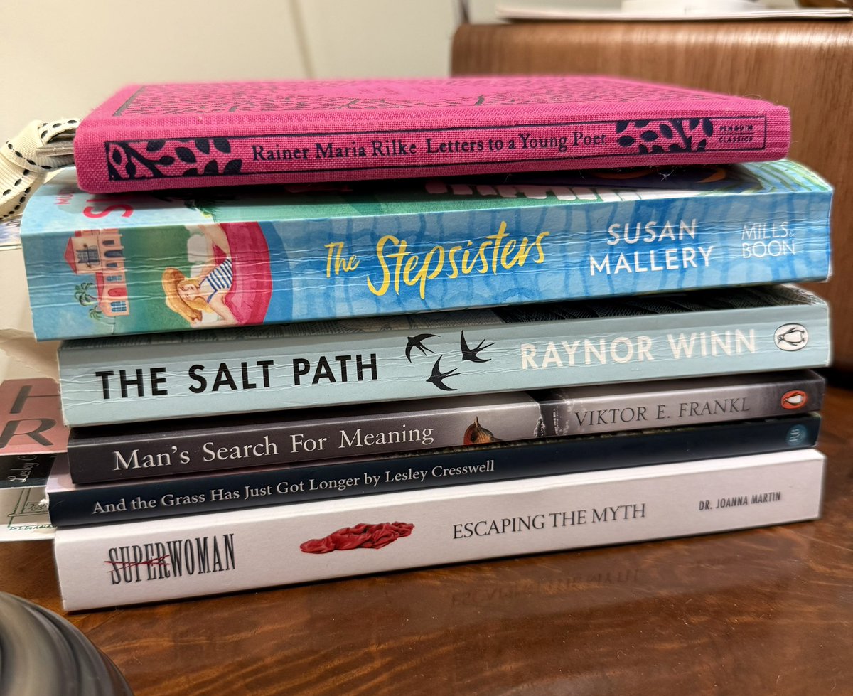 Everyone has six good books all on the go at the same time, yeah?

It’s like mood food or choosing what clothes to wear each day…

What does your #bedside table #book stack look like?

#Bedsidereading 
#Books #Bedtime