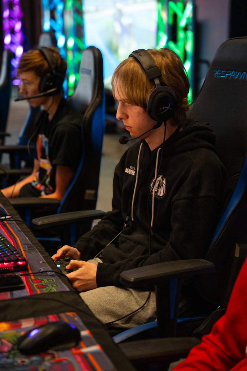 Vanta (@vanta_esports) on Twitter photo A huge thank you to <a href="/RESPAWNProducts/">RESPAWN ๐ช</a> and Palmer Hamilton for helping provide an unforgettable experience to our players all weekend long at the Texas Esports League Spring Final ๐
Excited to keep providing an esports experience to young esports athletes in the future! A huge thank you to <a href="/RESPAWNProducts/">RESPAWN ๐ช</a> and Palmer Hamilton for helping provide an unforgettable experience to our players all weekend long at the Texas Esports League Spring Final ๐
Excited to keep providing an esports experience to young esports athletes in the future!