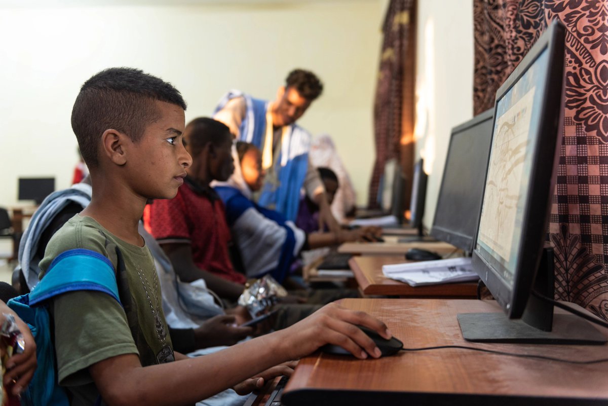 Aside from 2020–21, #HumanDevelopment progress slowed to a 35-year low, warns our new #HDR2025. 
 
However, the report also shows how AI could reignite development: 6 in 10 people expect AI to positively impact their jobs by creating new opportunities: go.undp.org/UwR