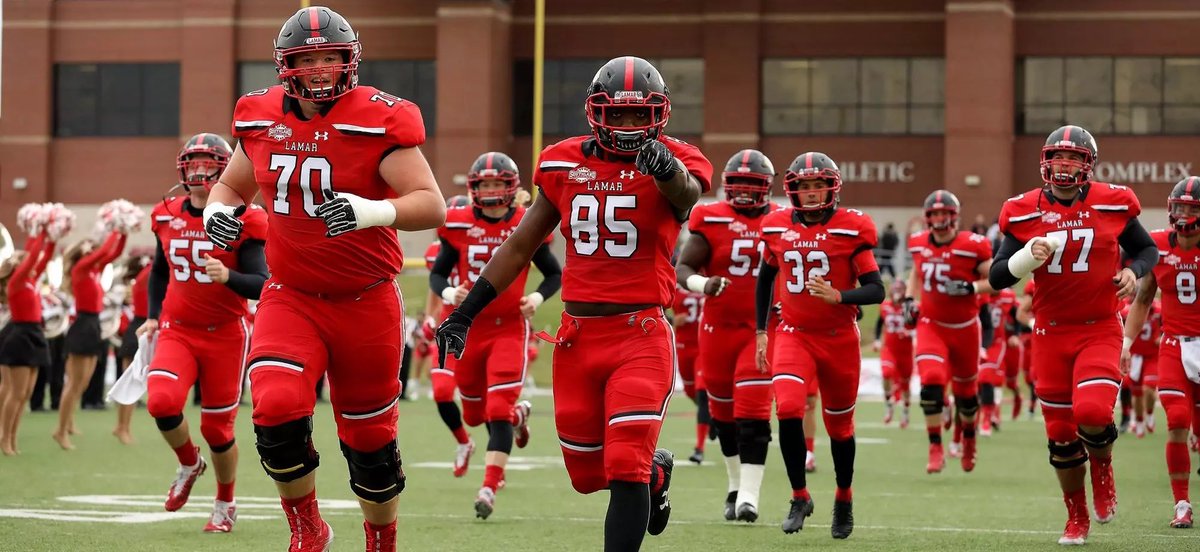 Markell “cheese” Smith (@big_cheese08) on Twitter photo Thankful and excited to receive my first off from <a href="/LamarFootball/">Lamar University Football</a> and @TrillDB! I got the best OL coach in the state <a href="/coachallen56/">Coach Tray Allen</a>
<a href="/coachsjacksonjr/">Coach Stephen Jackson Jr.</a> @5justscored @coachjdallen Thankful and excited to receive my first off from <a href="/LamarFootball/">Lamar University Football</a> and @TrillDB! I got the best OL coach in the state <a href="/coachallen56/">Coach Tray Allen</a>
<a href="/coachsjacksonjr/">Coach Stephen Jackson Jr.</a> @5justscored @coachjdallen