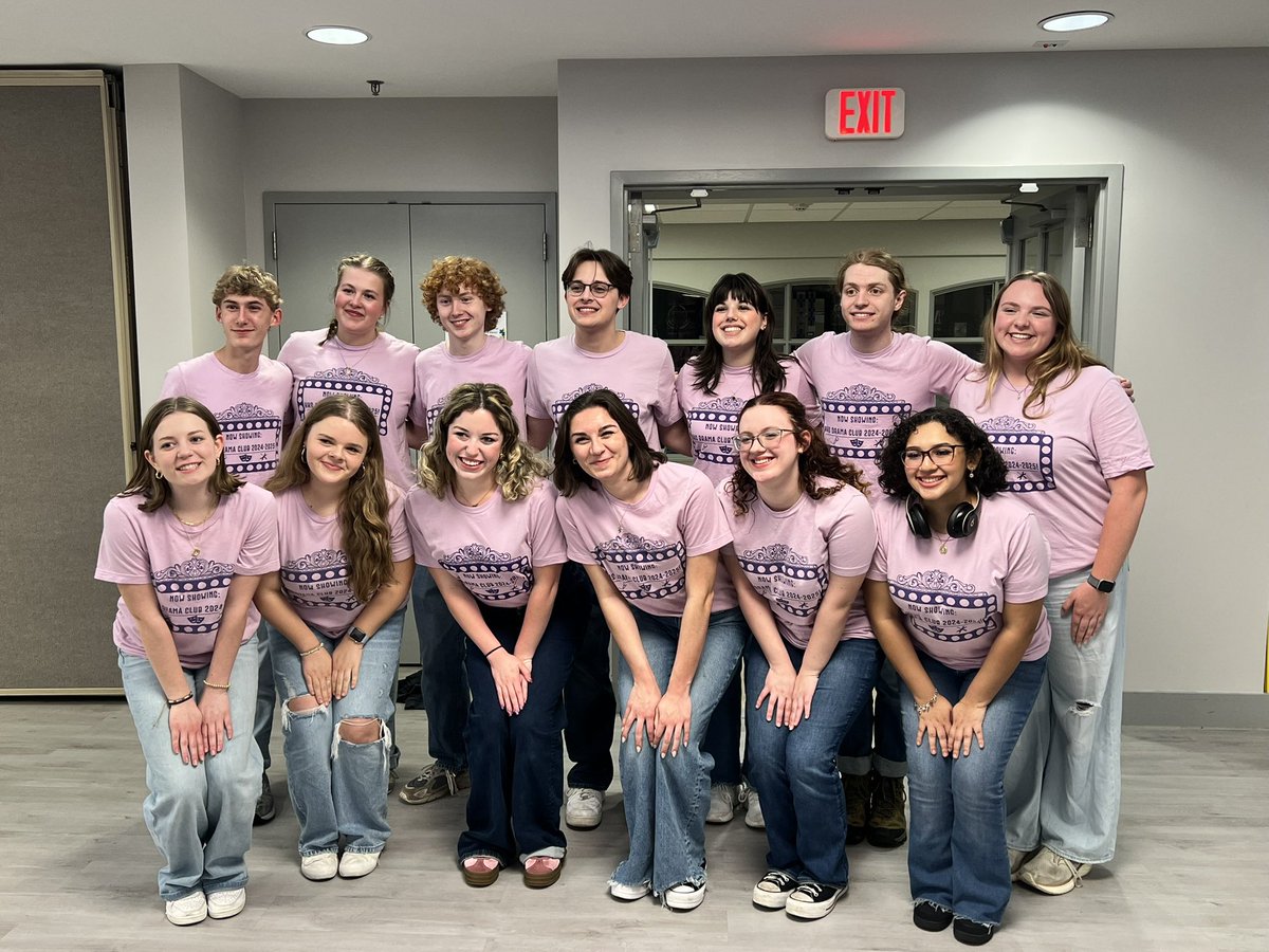 HHS Theater Department tweet media
