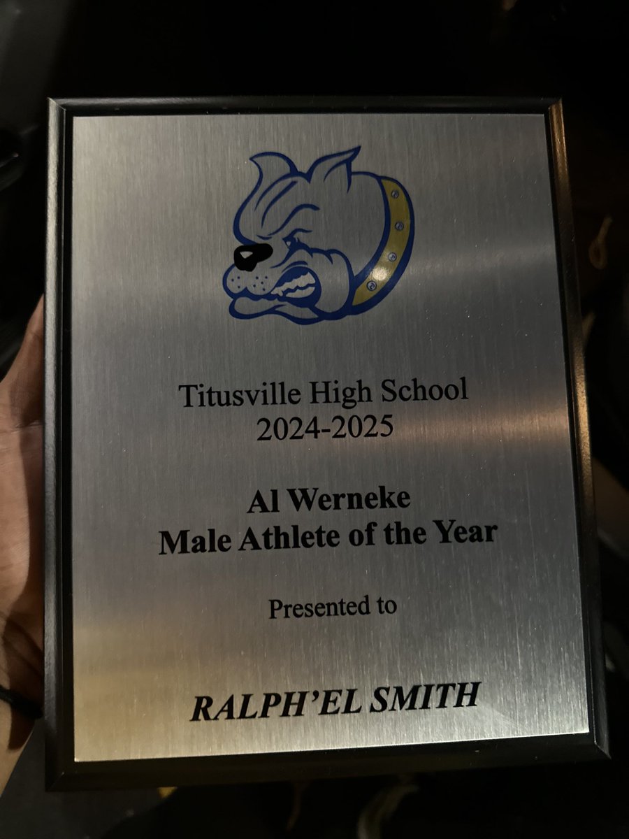 RalphelJr's tweet image. Blessed to have recieved the Al Werneke male Athlete of the year award 2024-2025. @TitusvilleHS @terriergridiron @Diesel_TVilleHC @RodRay1 @Coach_Kenny_ @TitusvilleFB  @jholmes5150