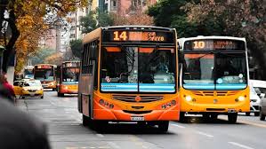 #parodetransporte #cordoba #UTA. Los servicios de corta y media distancia paran por 24 hs desde la medianoche. Los choferes rechazaron aumento salarial por debajo de la inflación <a href="/ElDoce/">El Doce</a>