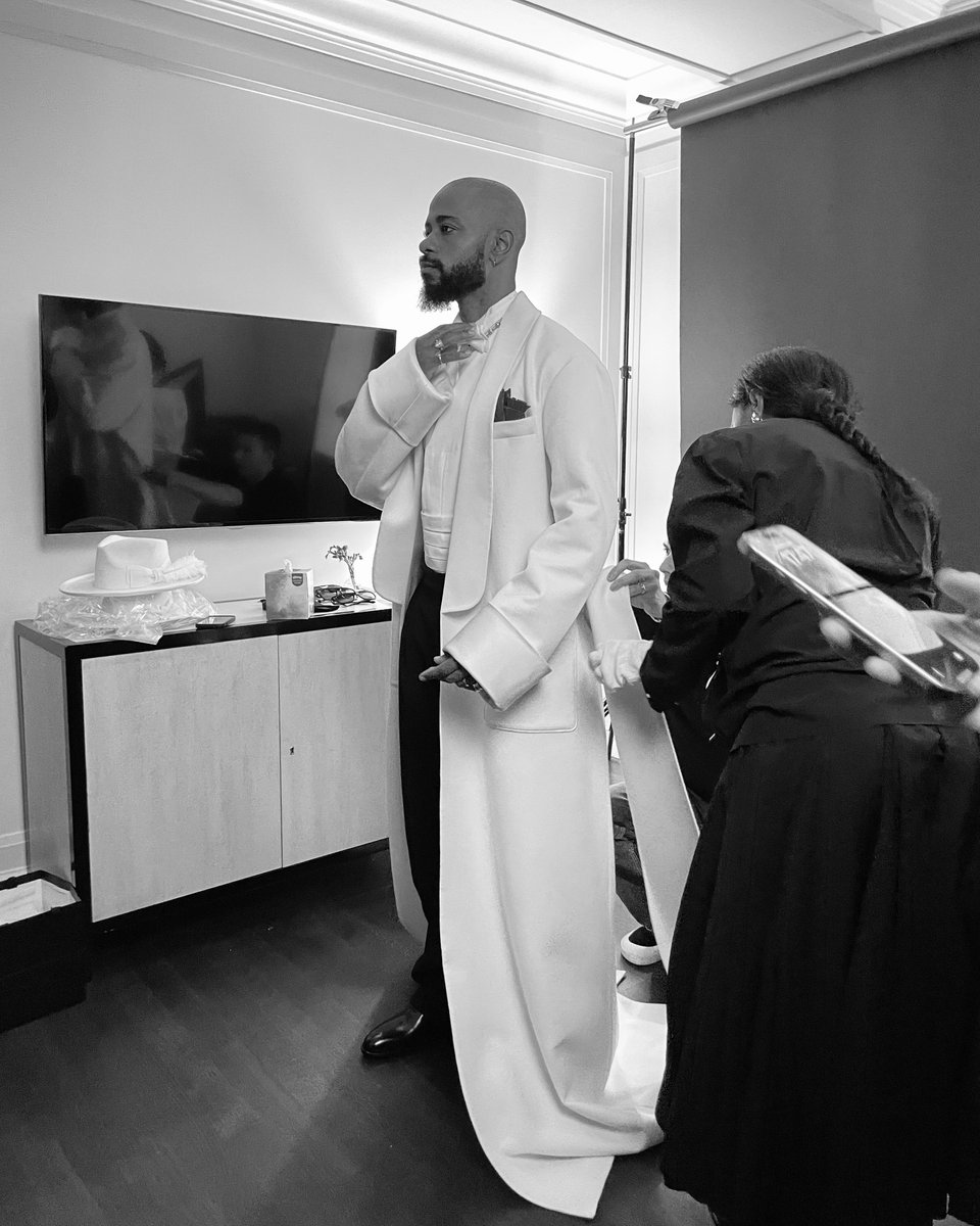 instagram's tweet photo. “I want people to see that Black style is not monolithic. It is diverse, it is complex, it is always evolving.” 

Ahead of tonight’s Met Gala in New York, we’re with actor LaKeith Stanfield and @ferragamo’s creative director Maximilian Davis as they prepare for fashion’s biggest night at the #MetGala

https://t.co/CQBvewpjJd