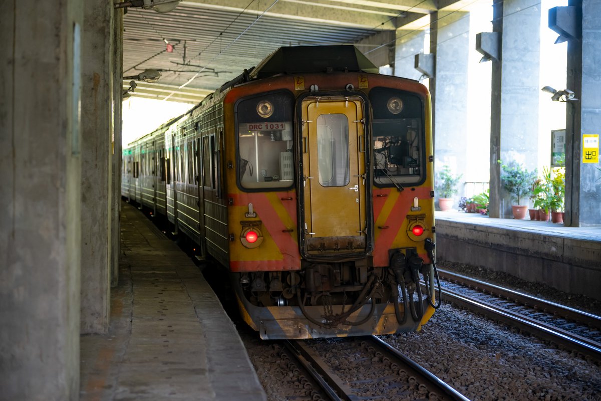 Unatrain's tweet photo. 台鐵 三貂嶺駅 https://t.co/uGfhtnfXM5