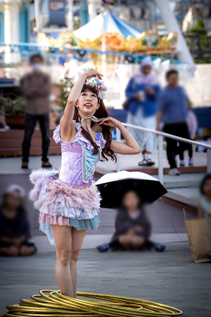 jy_skyadd's tweet photo. 5/5 #清水みなと大道芸
KANA∞ さん
その２

KANA∞さん、最終回。
「……もう二度と同じは描けない一度きりのお手紙✒️
そんな一瞬の“あなたへ”……」

確かに受け取りました、ありがとうございます。☺️ﾏﾀｾｶｲﾉﾄﾞｺｶﾃﾞ

#KANA_hoop
#KanaHoop #PerformerKANA
#ドリプラ https://t.co/l2DhGSplz1