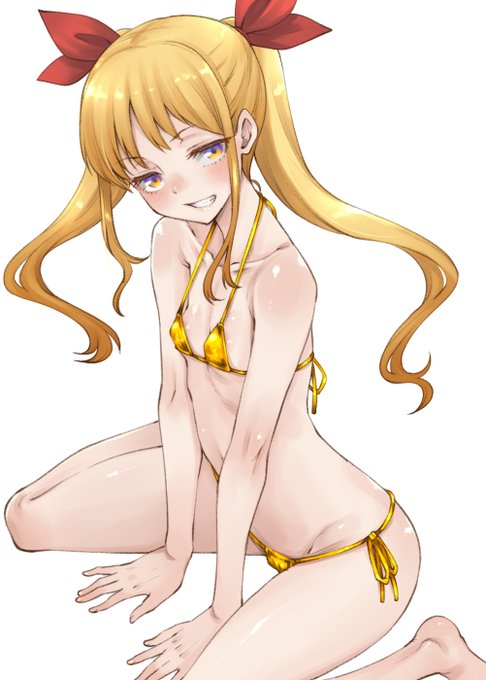 金ビキニ金髪ツインテール 