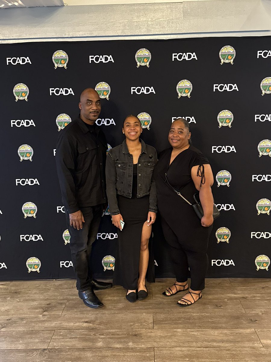 EtiwandaAthletics tweet media