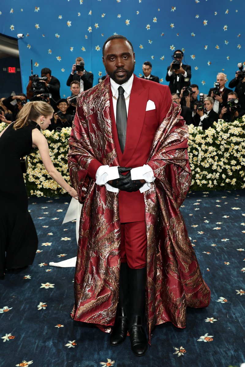 Brian Tyree Henry takes the carpet at the 2025 #MetGala

Photo: Getty

Full gallery here: tinyurl.com/k8737s67