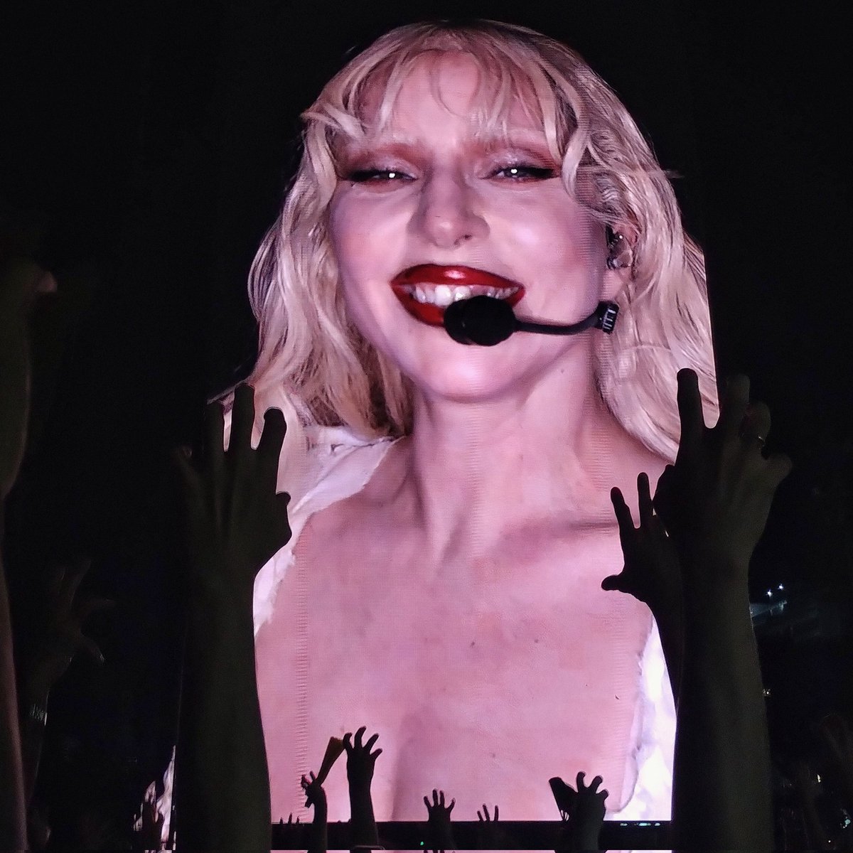 duda 𖦹๋࣭⭑ tweet media