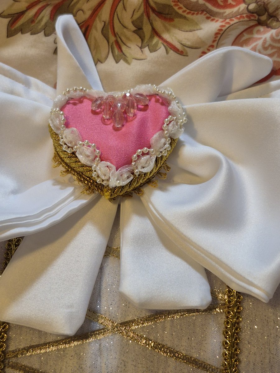 Moth in the studio 🦋 PRE DEBUT (@mothinthestudio) on Twitter photo After months of work, the bodice for my <a href="/ironmouse/">💖ironmouse😈VSHOJO💖CRY FOR ME OUT NOW!</a> birthday idol cosplay is almost done! This piece was patterned from scratch and has TWO hand embroidered patches, handsewn trim, installed grommets, rhinestones, sequins ruffles and bow. Design by <a href="/epebe_/">⭐epebe⭐</a> #ironmouseart #cosplay After months of work, the bodice for my <a href="/ironmouse/">💖ironmouse😈VSHOJO💖CRY FOR ME OUT NOW!</a> birthday idol cosplay is almost done! This piece was patterned from scratch and has TWO hand embroidered patches, handsewn trim, installed grommets, rhinestones, sequins ruffles and bow. Design by <a href="/epebe_/">⭐epebe⭐</a> #ironmouseart #cosplay