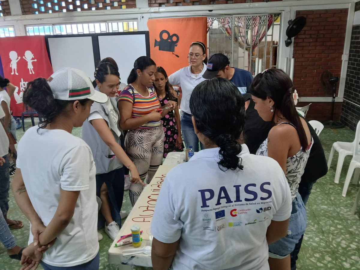 En #VillaDelRosario realizamos un encuentro comunitario para avanzar en el itinerario de autocuidado y activar a los “guardianes de la salud”, cuidadores del bienestar de la red.
Actividad de #PAISSaludyMigración, proyecto liderado por <a href="/MinSaludCol/">MinSalud Colombia 🇨🇴</a> 🤝 <a href="/UEenColombia/">Unión Europea en Colombia 🇪🇺</a> <a href="/AECIDColombia/">AECID Colombia</a>