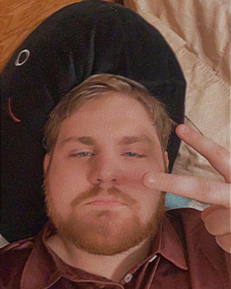 buttonlol0's tweet image. you know as I've aged I used to worry so much about being really ugly etc and self conscious but I hit 24 and now I just dgaf it's pointless to worry abt. someone will love me even if I'm ugly because I am kind and accomplished