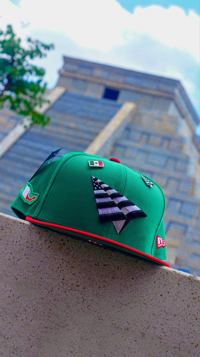 CapsMx's tweet photo. 24 de Febrero, 05 de Mayo, 16 de Septiembre no importa la fecha o el día, todos los días son para celebrar a México y a la bandera más hermosa del mundo 🇲🇽

 La mejor manera de celebrar a México es con esta gorra de @planes X @neweracap 9FIFTY "Independence Day"
 #GorrasNewEra https://t.co/qukTY8w0Eu