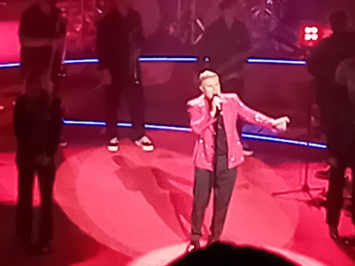 Amazing night in Blackpool <a href="/GaryBarlow/">Gary Barlow</a>