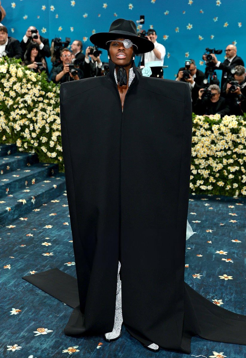 stealthelook's tweet photo. meu deus!!! Alton Mason no #MetGala https://t.co/M9CHErBUHs