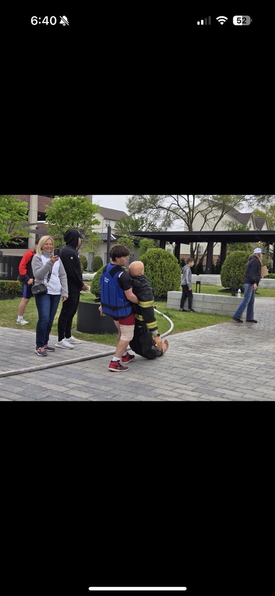 Edsel Ford Football tweet media