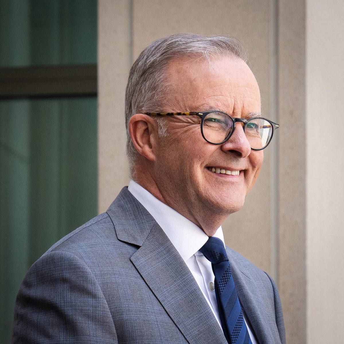 Congratulations to <a href="/AlboMP/">Anthony Albanese</a> on your historic re-election. Queensland councils look forward to working together in this new term to deliver for our communities across the state.
#auspol #LocalGov #Queensland