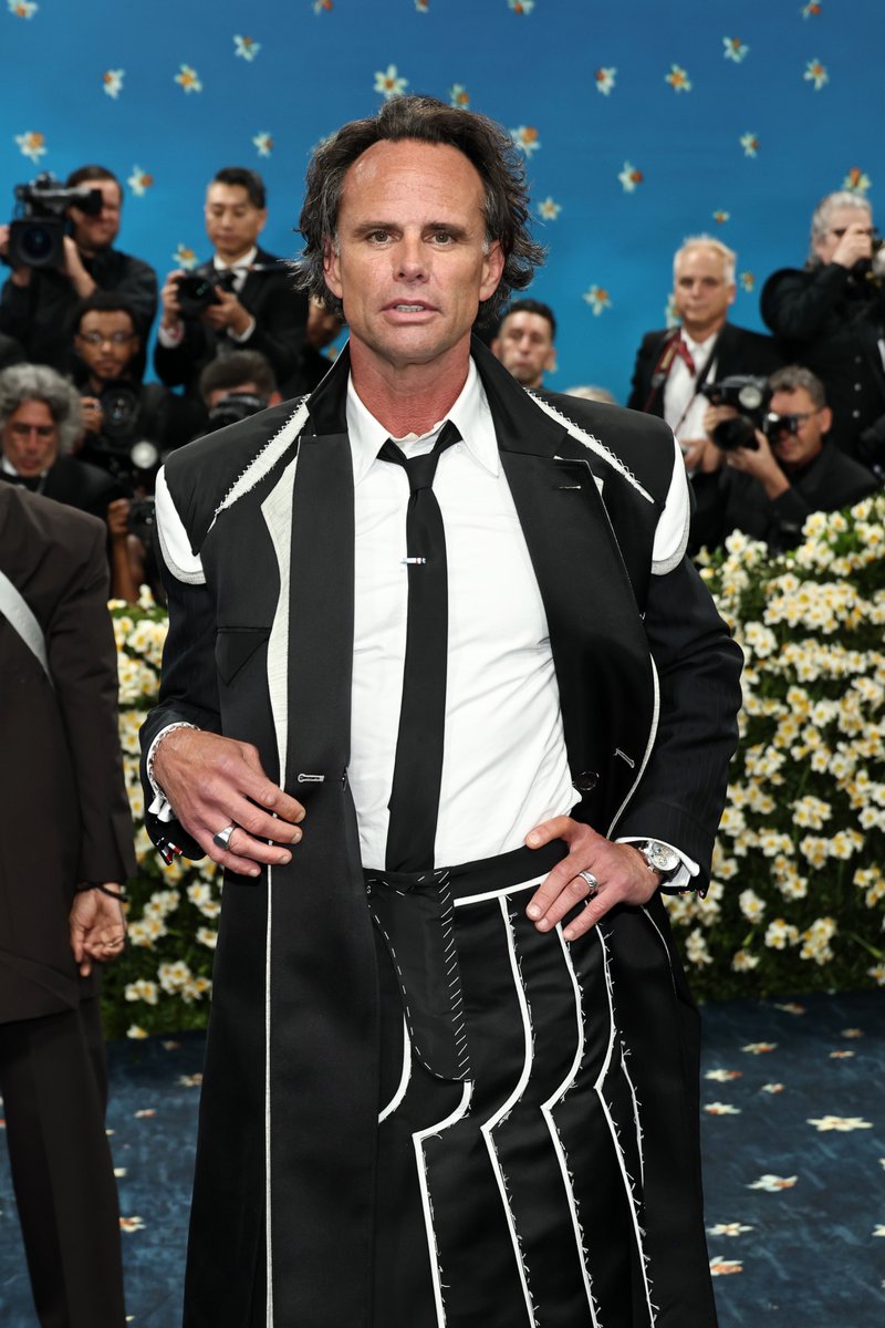 Walton Goggins. From The White Lotus to the #MetGala. variety.com/gallery/met-ga…