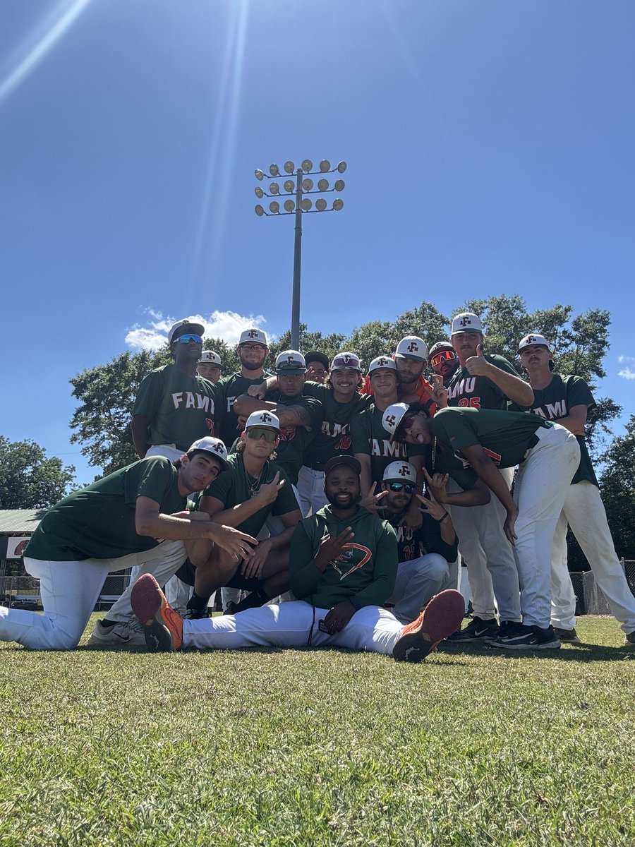 Coach Jam tweet media