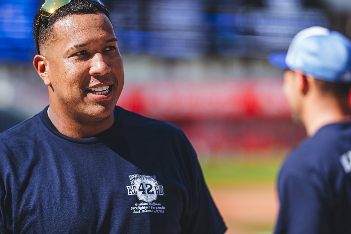 Standing with our community. 💙

Sending our love and support to the family of Graham Hoffman, and all of the members of the KCFD.