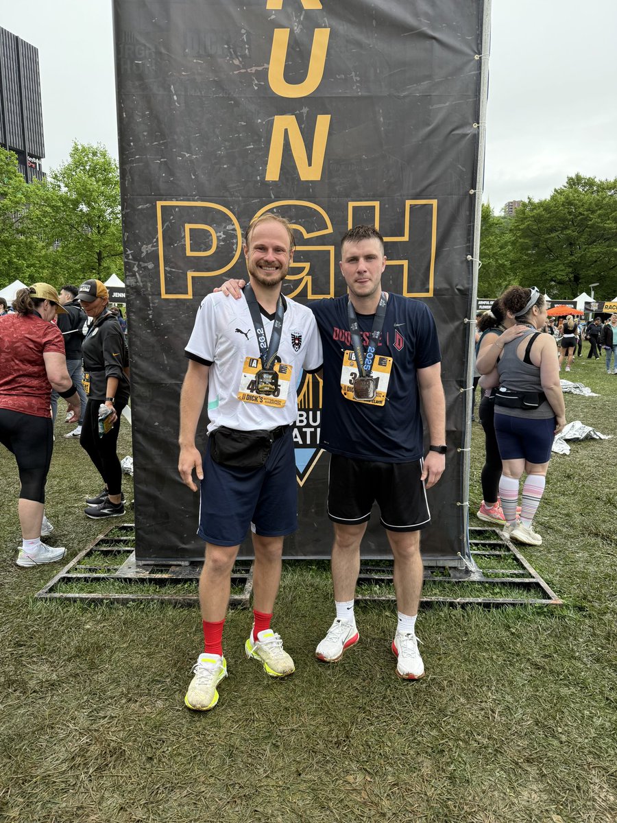 26.2 miles ☑️ 

Maxi Hopfer finishes the Pittsburgh Marathon with a time of 3:36:52 🔥