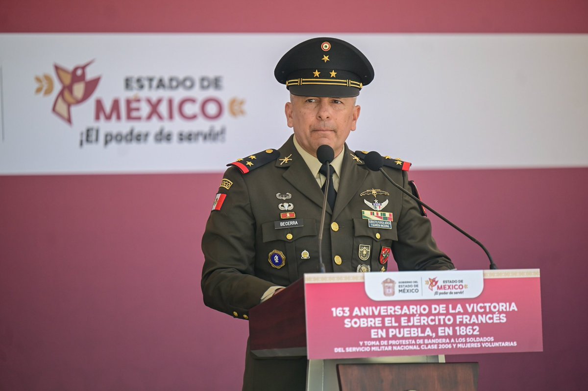 Edoméx Informa (@edomexinforma_) on Twitter photo Conmemora <a href="/delfinagomeza/">Delfina Gómez A.</a> el 163 Aniversario de la Batalla de Puebla en la 22/a Zona Militar en EDOMEX
⚪️La Mandataria estatal preside la Mesa de Coordinación para la Construcción de la Paz y reconoce a las Fuerzas Armadas
Más detalles: goo.su/fUuUa Conmemora <a href="/delfinagomeza/">Delfina Gómez A.</a> el 163 Aniversario de la Batalla de Puebla en la 22/a Zona Militar en EDOMEX
⚪️La Mandataria estatal preside la Mesa de Coordinación para la Construcción de la Paz y reconoce a las Fuerzas Armadas
Más detalles: goo.su/fUuUa