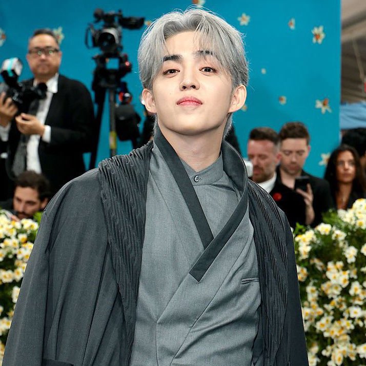 ๐ฟ๐ (@xueishaoo) on Twitter photo SCOUPS HAS ARRIVED! THE BOSS IS HERE WITH HIS ICONIC EYEBROW RAISE! ๐๐ปโโ๏ธ๐ค
SCOUPS AT THE MET GALA
#SCOUPS #MetGala #MetGala2025 <a href="/pledis_17/">์ธ๋ธํด(SEVENTEEN)</a> SCOUPS HAS ARRIVED! THE BOSS IS HERE WITH HIS ICONIC EYEBROW RAISE! ๐๐ปโโ๏ธ๐ค
SCOUPS AT THE MET GALA
#SCOUPS #MetGala #MetGala2025 <a href="/pledis_17/">์ธ๋ธํด(SEVENTEEN)</a>