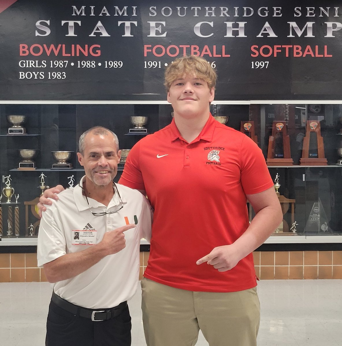 Ryan Miret 4⭐️ IOL (@ryan_miret) on Twitter photo Thank you <a href="/CoachMirabal/">Alex Mirabal</a> for visiting my spring practice last week.
<a href="/coach_cristobal/">Mario Cristobal</a> <a href="/LifeCoachPierre/">Pierre Senatus</a> <a href="/theridgefb/">SOUTHRIDGE SPARTAN FOOTBALL</a> <a href="/64AMDG/">LeCharles Bentley</a> Thank you <a href="/CoachMirabal/">Alex Mirabal</a> for visiting my spring practice last week.
<a href="/coach_cristobal/">Mario Cristobal</a> <a href="/LifeCoachPierre/">Pierre Senatus</a> <a href="/theridgefb/">SOUTHRIDGE SPARTAN FOOTBALL</a> <a href="/64AMDG/">LeCharles Bentley</a>
