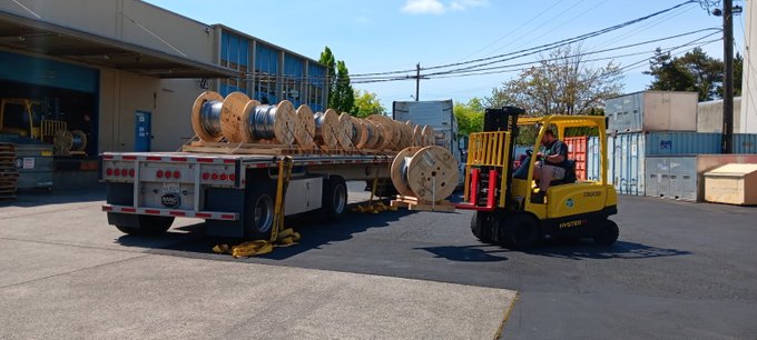 Chào buổi sáng!Câu trả lời là hơn 2,5 dặm