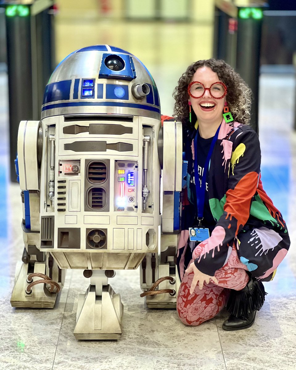 ILMVFX's tweet image. The Force was strong at our Lucasfilm campus and ILM studios around the globe on #StarWarsDay! Our employees came together to celebrate with themed festivities, from movie screenings to intergalactic snacks to surprise visits from iconic characters. Special thanks to the fan