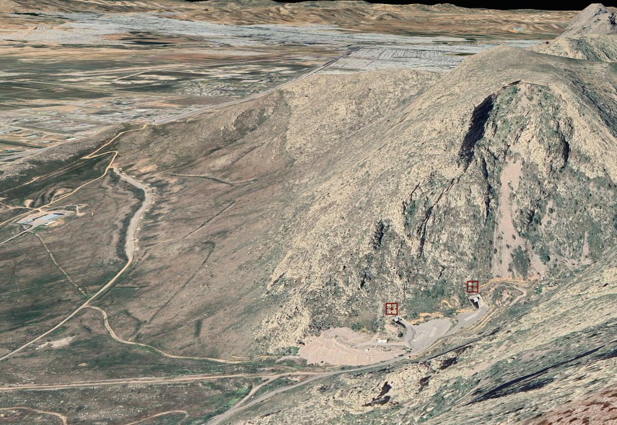 حتى أعماق الجبال التي تُخفي الكنوز... لها مدخل ومخرج. لا تغترّ بمن يقول لك 'أنا غامض'، كلهم عندهم باب سري ومخرج طوارئ!