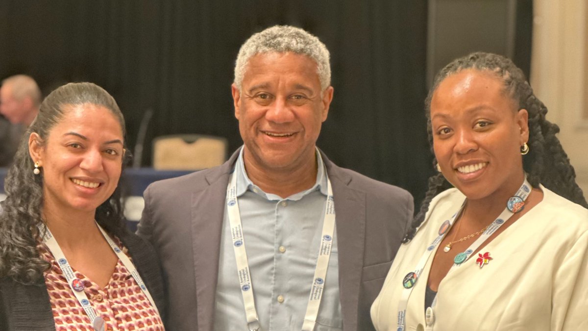 Urology Unbound: Urology Interest Group (@urounbound_ig) on Twitter photo Throwback to #AUA25 with UU intern Katherine Almengo, future urologist <a href="/MimiTutwiler/">Ameisha Tutwiler ⚕️</a>, and Dr. Charles Lash of <a href="/FCHCWauseon/">Fulton County Health Center</a>, a talented surgeon and awesome mentor!
UU membership opens doors to inspiring mentor connections. Join us today! Link in bio. Throwback to #AUA25 with UU intern Katherine Almengo, future urologist <a href="/MimiTutwiler/">Ameisha Tutwiler ⚕️</a>, and Dr. Charles Lash of <a href="/FCHCWauseon/">Fulton County Health Center</a>, a talented surgeon and awesome mentor!
UU membership opens doors to inspiring mentor connections. Join us today! Link in bio.