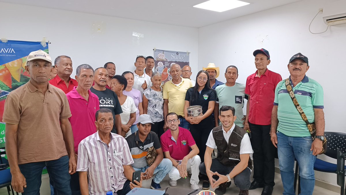 AGROSAVIA (@somosagrosavia) on Twitter photo 🧵1/5 En Dibulla, La Guajira, el Centro de Investigación Caribia avanza en la formación de un grupo de productores de plátano como “Doctores del Suelo”, como parte del proyecto de manejo sostenible del suelo hacia la reconversión productiva, apoyado por <a href="/MinAgricultura/">Min. de Agricultura</a>, 🧵1/5 En Dibulla, La Guajira, el Centro de Investigación Caribia avanza en la formación de un grupo de productores de plátano como “Doctores del Suelo”, como parte del proyecto de manejo sostenible del suelo hacia la reconversión productiva, apoyado por <a href="/MinAgricultura/">Min. de Agricultura</a>,